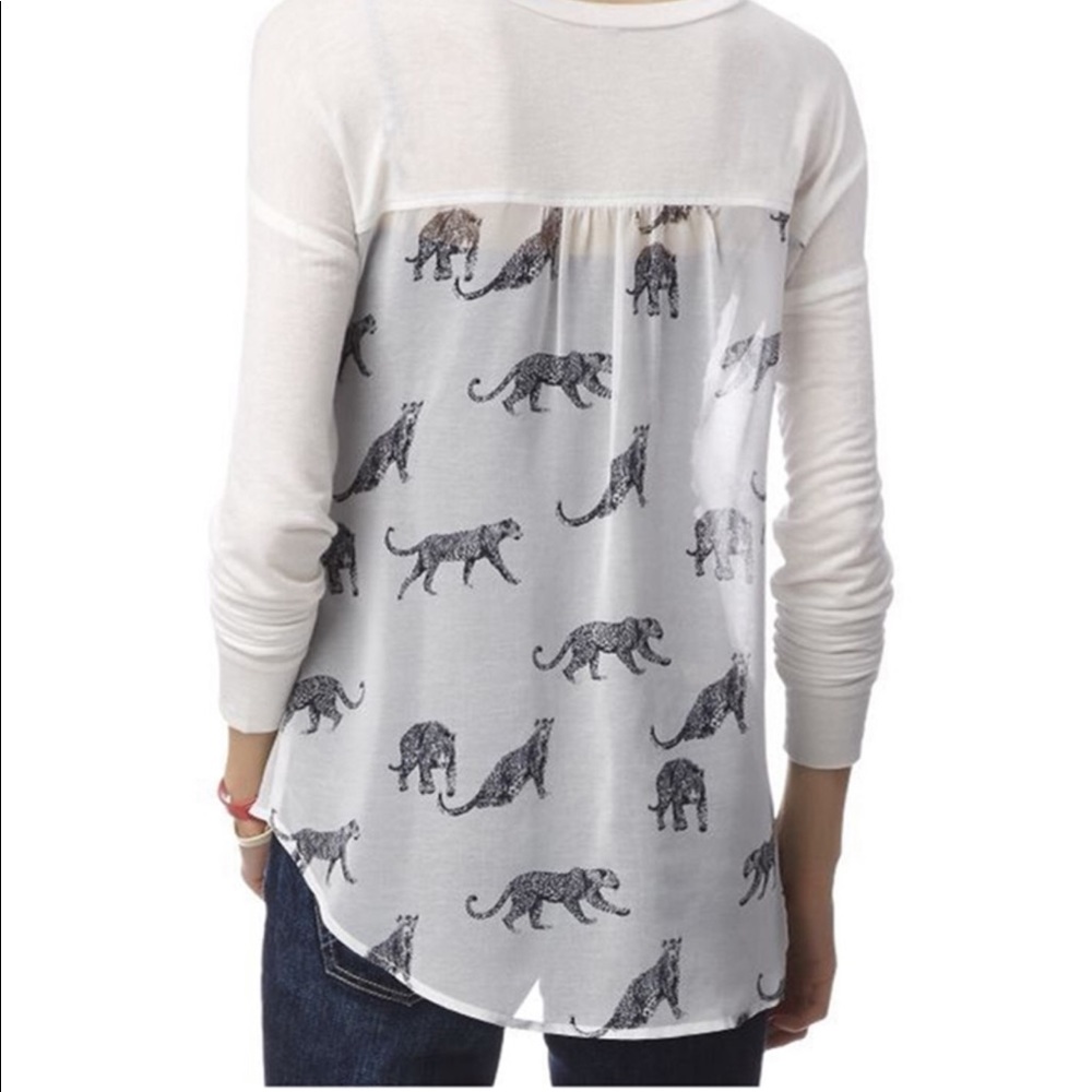 🍀White long sleeve sheet leopard blouse